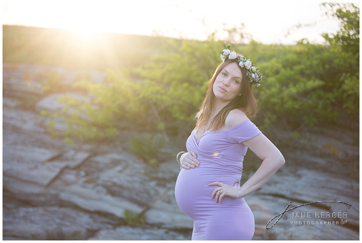 maternity session kettle cove maine