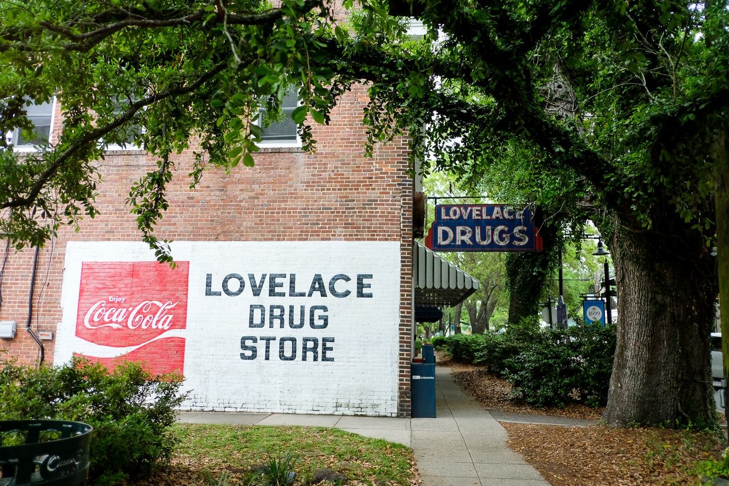 drug store